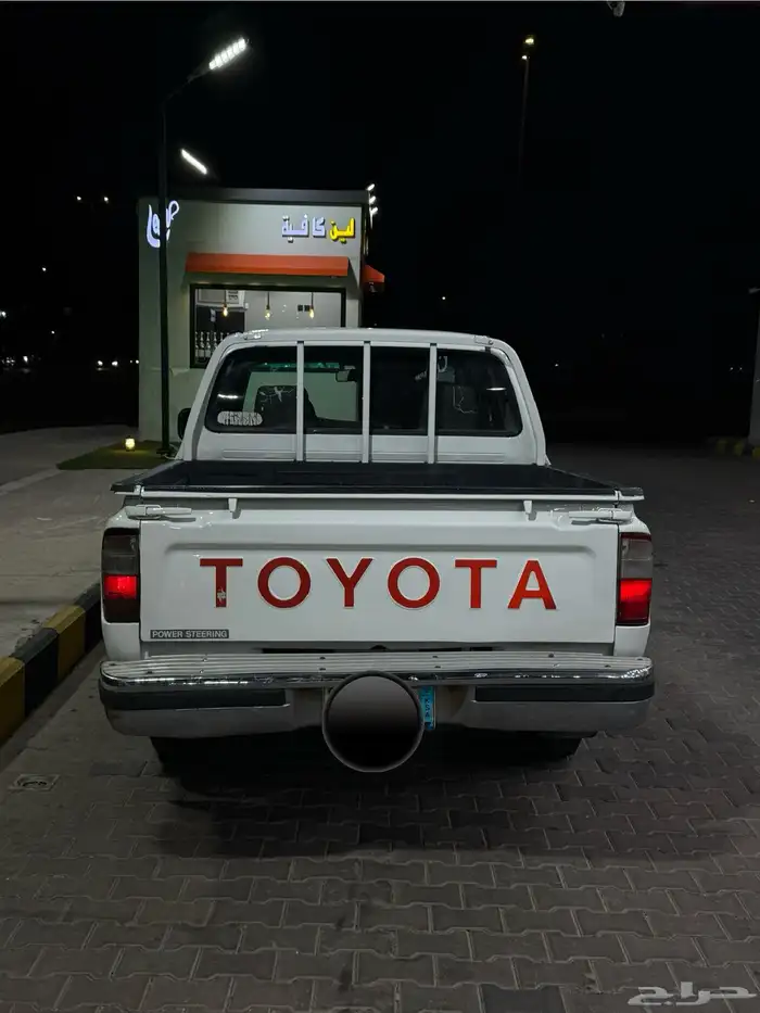 هايلوكس موديل 2000 للبيع 1