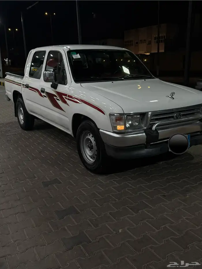 هايلوكس موديل 2000 للبيع 3