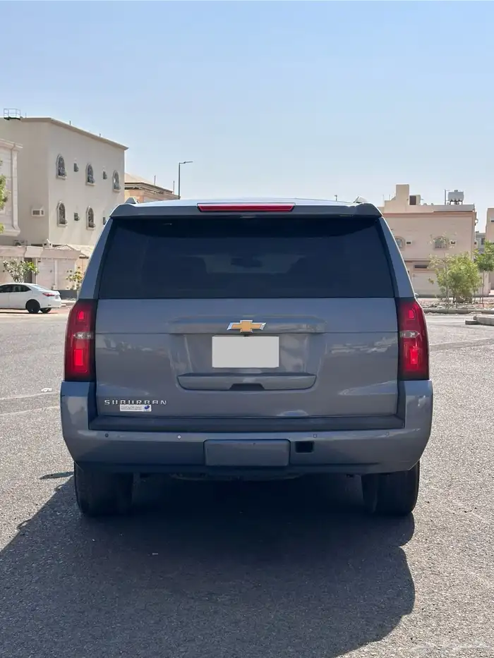 شيفروليه سوبربان LS 2017 مستعملة قير اوتماتيك دبل 2