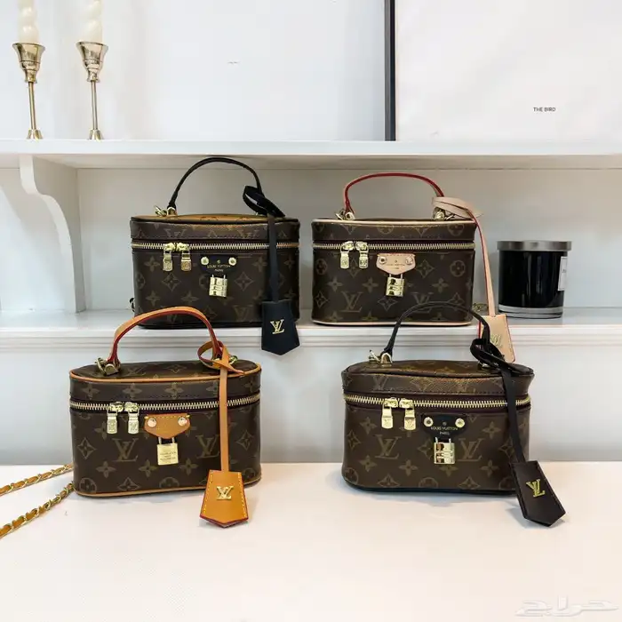 شنط ماركات كمية (جملة وتجزئة) أسعار حرق... (90-180) ريال... 1