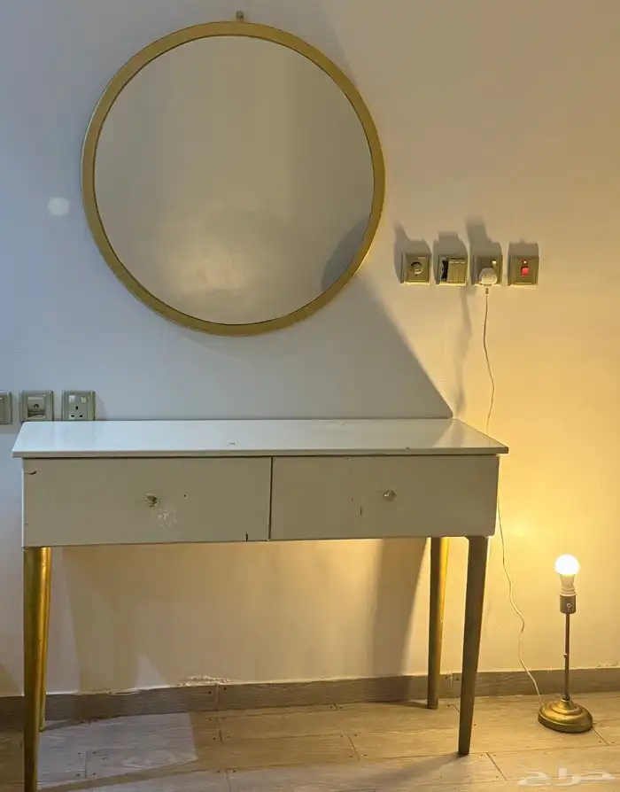 تسريحه ومرايا 0