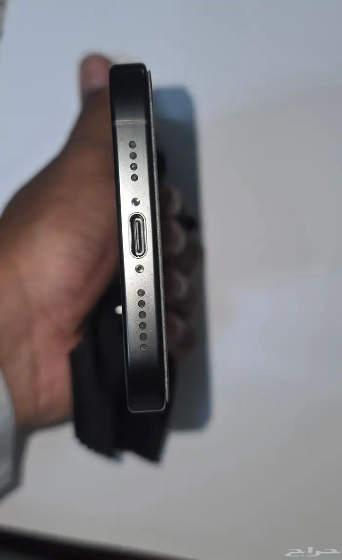 آيفون 16 برو ماكس 5