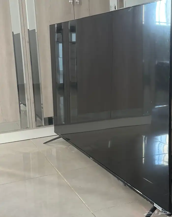 تلفزيون بلازمه 70 بوصه مثل مهو موضح بالصوره 1