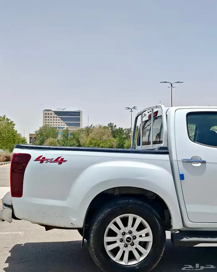 ايسوزو ديماكس 2020 فل كامل LS 18