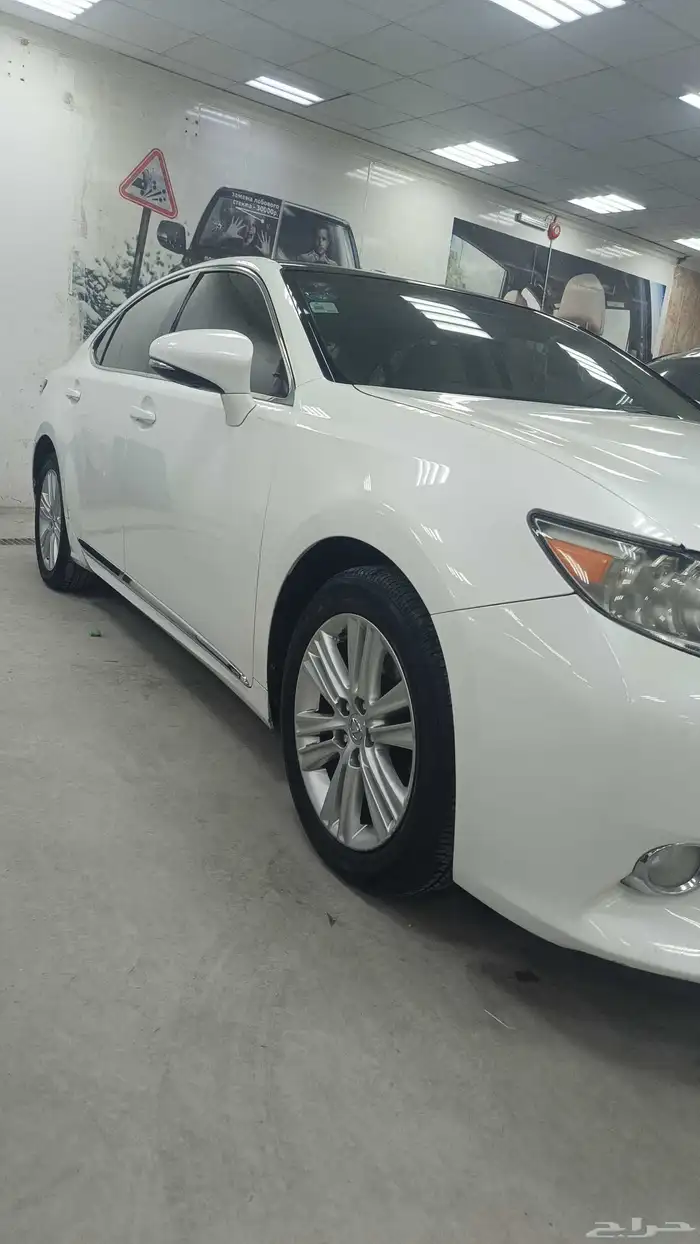 لكزس es350 موديل 2013 1
