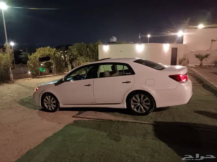 للبيع السياره افالون مديل 2012 ليمتيد 11