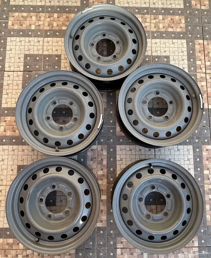 جنوط ربع للبيع 1