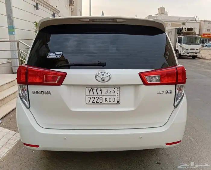 انوفا 2018 للبيع 2