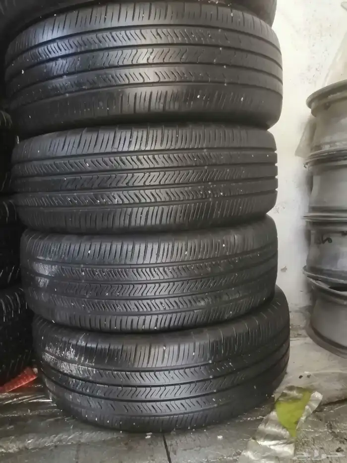 كفرات تويو ياباني نظيف مره ومشررطه 1