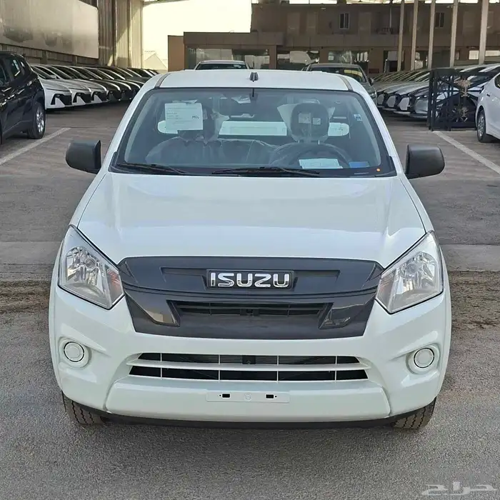 ايسوزو 2025ديماكس جوانب غماره السعر77 شامل الضريبه 2