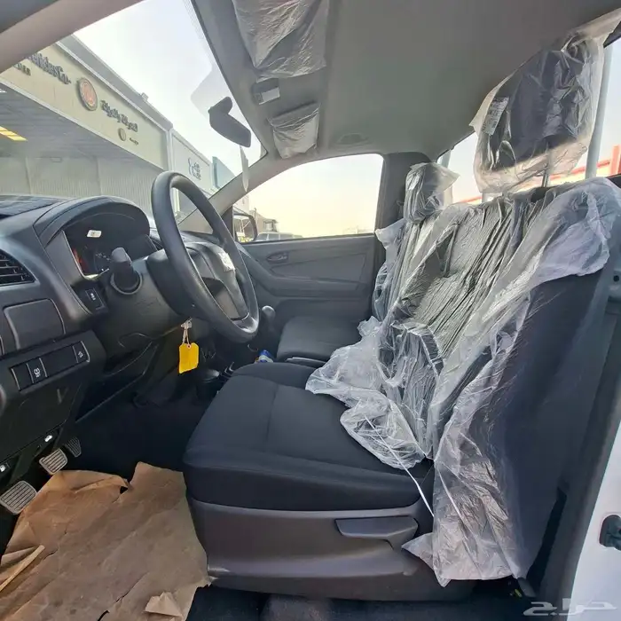 ايسوزو ديماكس غمارة 2025 بدون دبل السعر74 الف شامل الضريبه 10