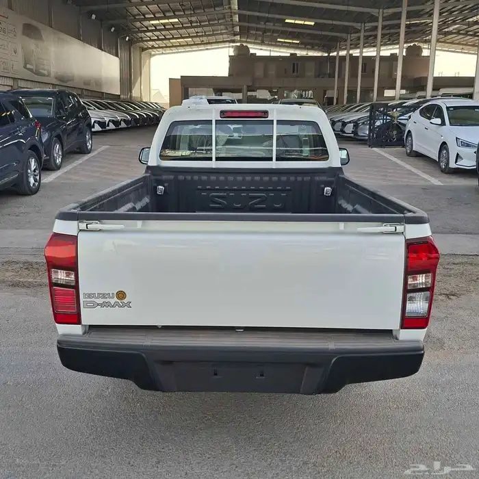 ايسوزو ديماكس غمارة 2025 بدون دبل السعر74 الف شامل الضريبه 6