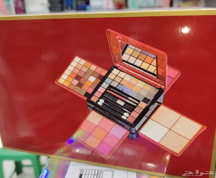 علب مكياج عمليه وموفره 2