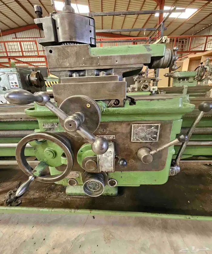 مخرطة الماني مستورد مترين ونص 11