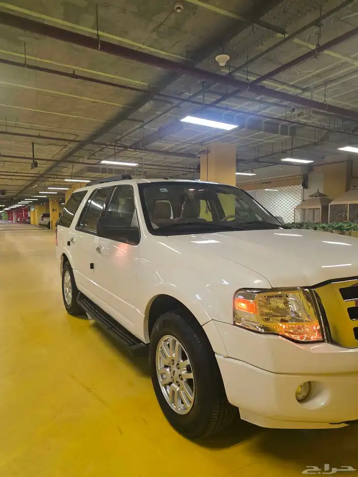 فورد اكسبديشن 2013 دبل الجزيره شبه الجديد 16