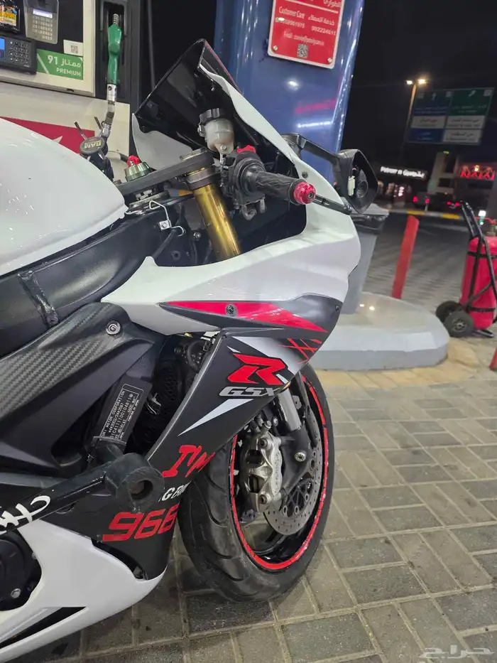 دباب سوزوكي 750 13