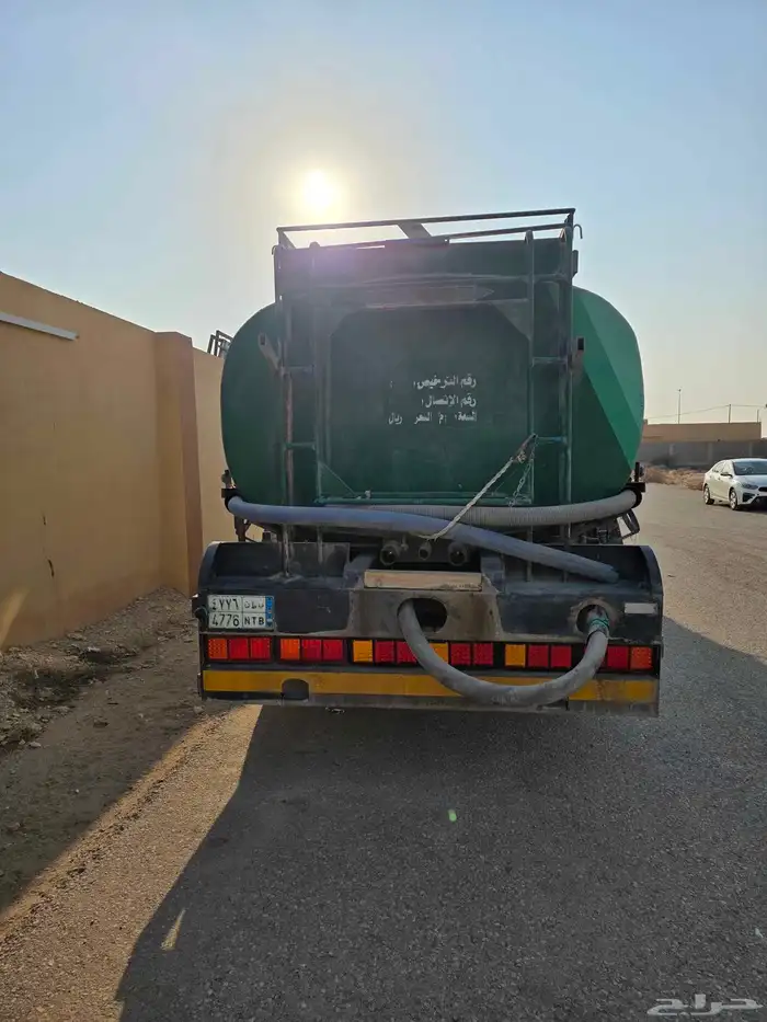 وايت مرسيدس موديل 2004 3