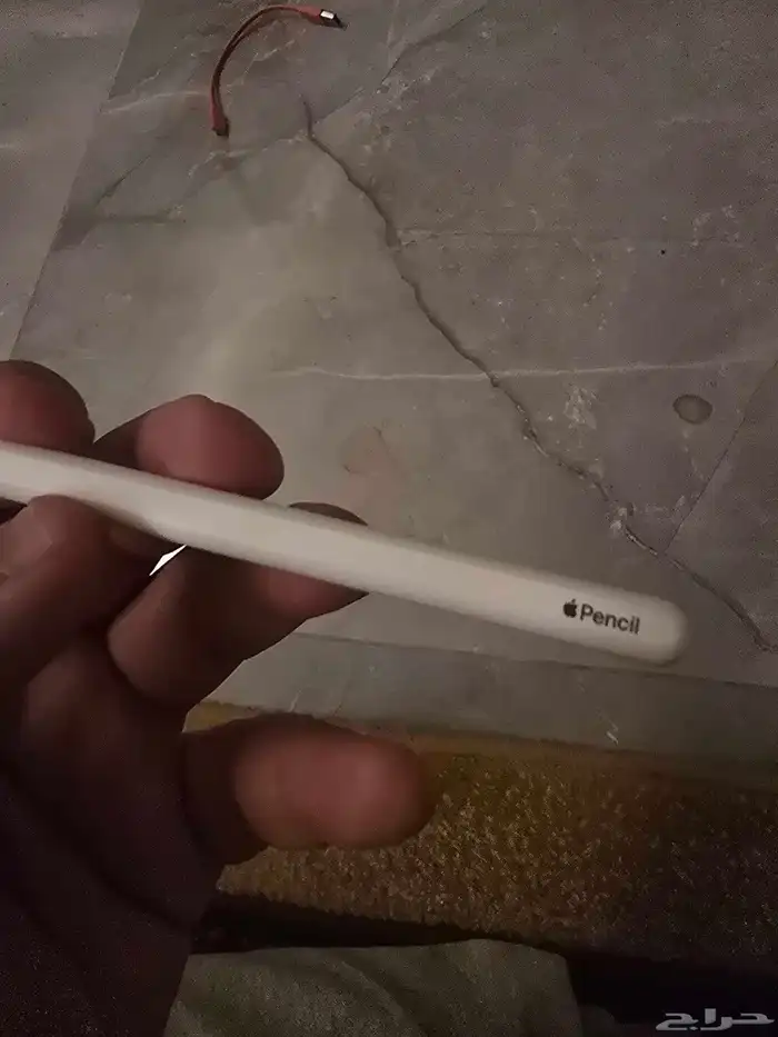 لللبيع قلام أبل. qencil. Apple. 4