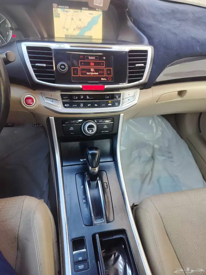 للبيع او البدل المناسب هوندا اكورد فل كامل سبورت 2016 8