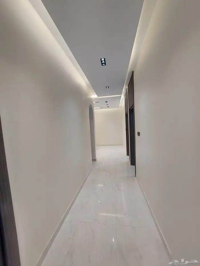 للبيع شقه تمليك الدور الأول مخطط 71جديدة مصعد راكب 7