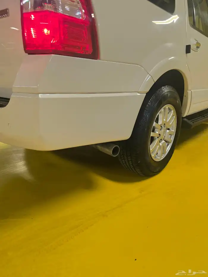 فورد اكسبديشن 2013 دبل الجزيره شبه الجديد 12