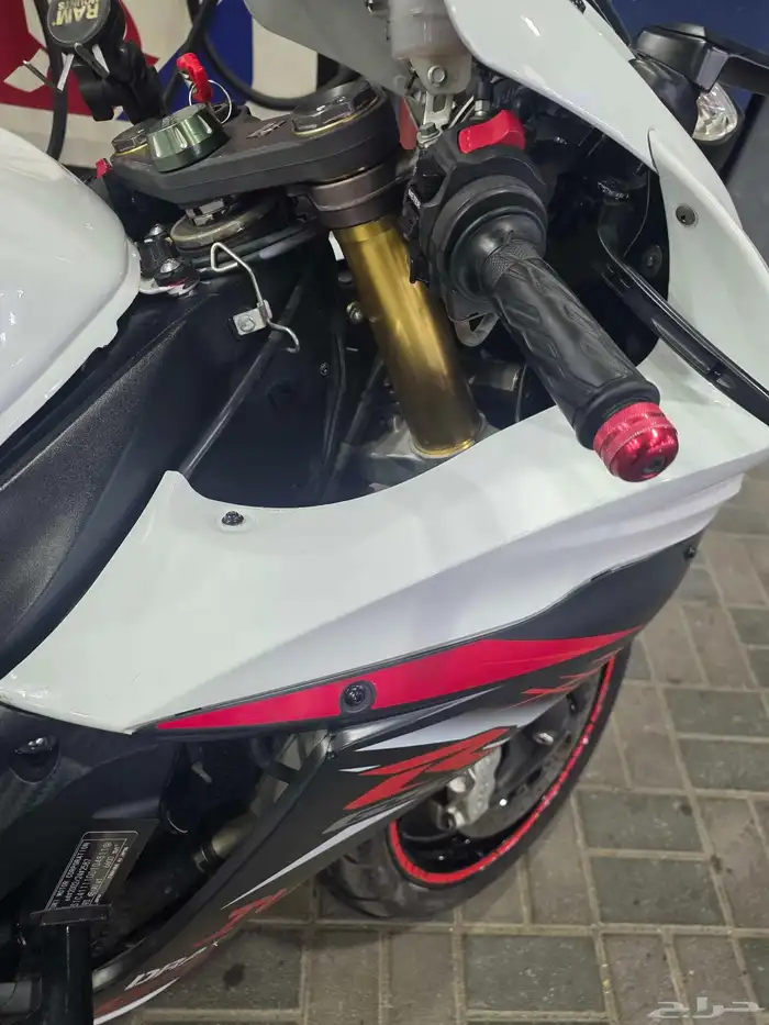 دباب سوزوكي 750 11