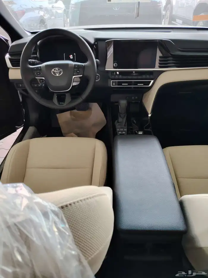 تويوتا كامري LE هايبرد 2025 تيتانيوم سعودي 6