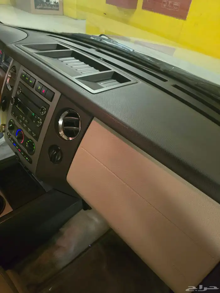 فورد اكسبديشن 2013 دبل الجزيره شبه الجديد 35