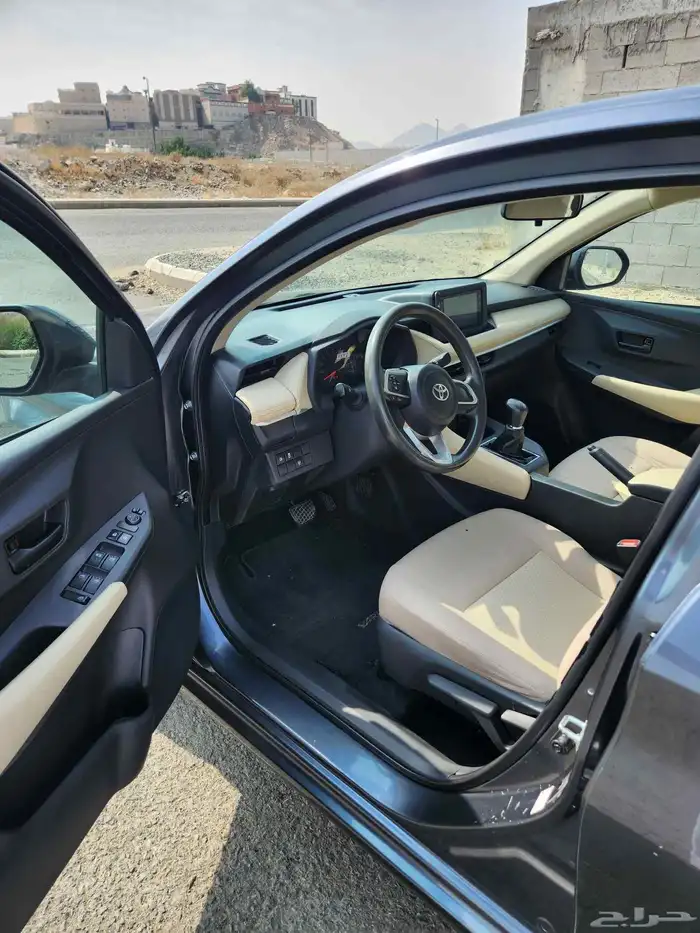 تويوتا يارس 2023 8
