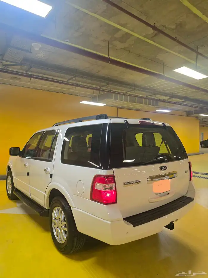 فورد اكسبديشن 2013 دبل الجزيره شبه الجديد 1