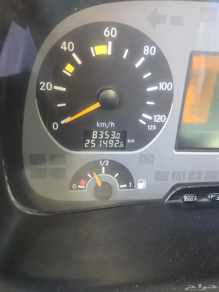 وايت مرسيدس موديل 2004 7