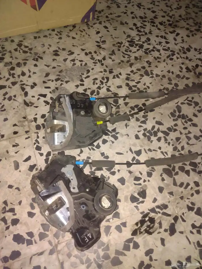 اقفال بيبان لكزس es 2018 0