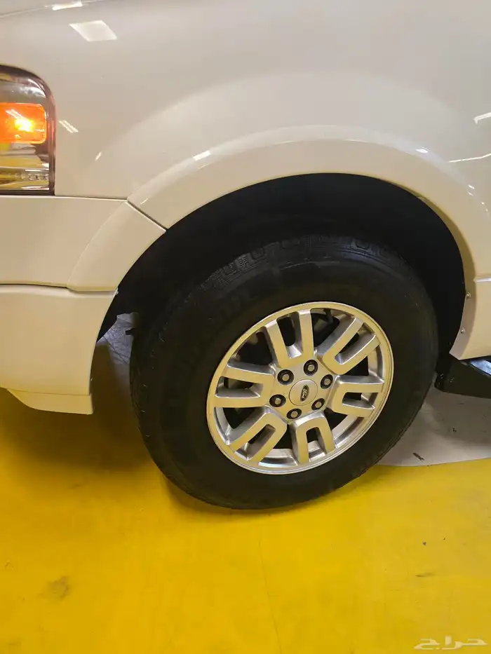 فورد اكسبديشن 2013 دبل الجزيره شبه الجديد 6