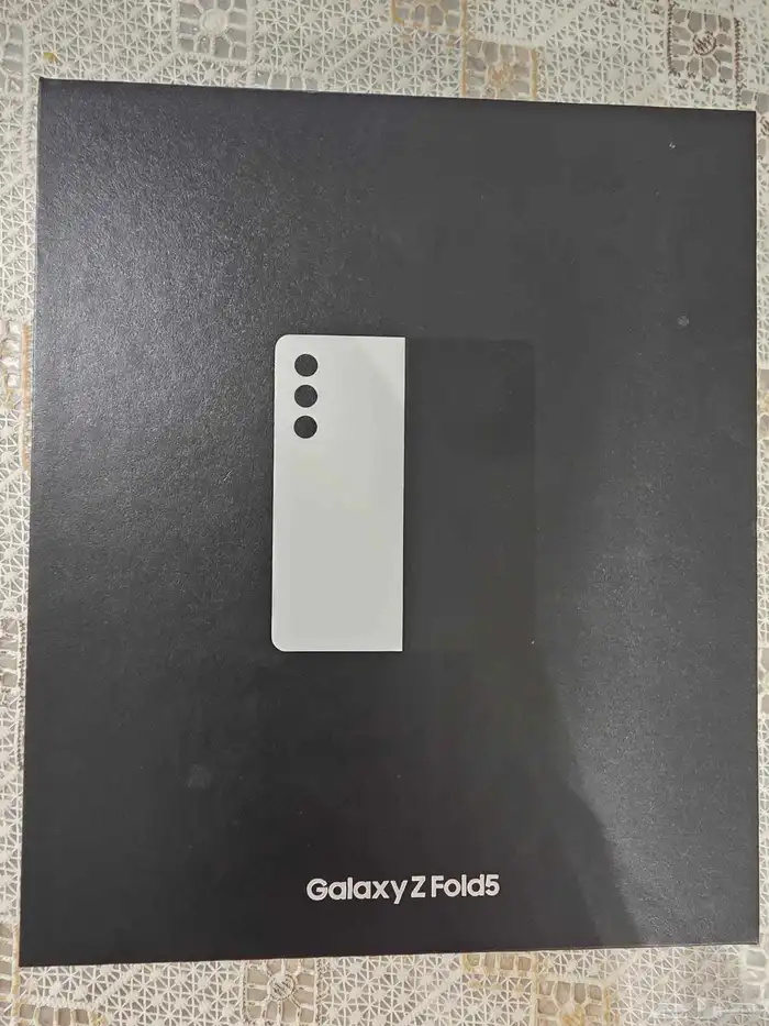 جوال سامسونج فولد 5 استخدام نظيف 2