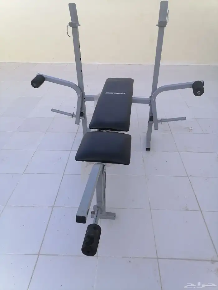 كرسي تمارين رياضيه منزليه شبه جديد 0