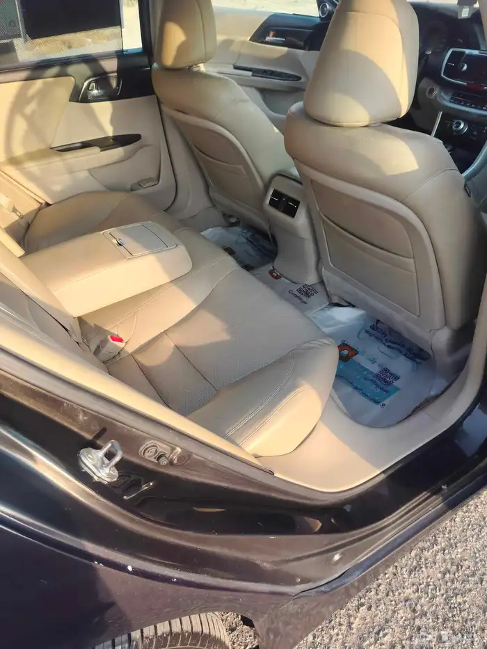 للبيع او البدل المناسب هوندا اكورد فل كامل سبورت 2016 11