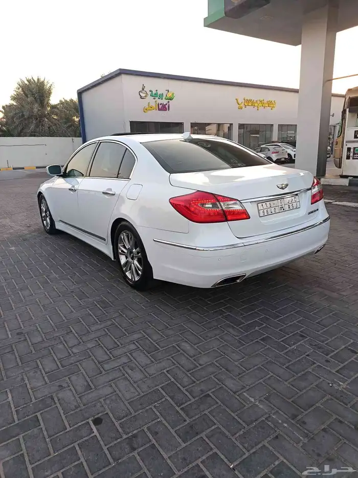 هونداي جنسس 2014 5