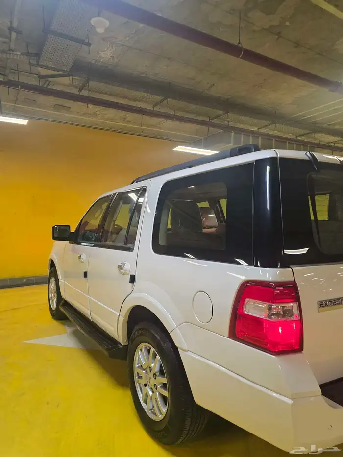 فورد اكسبديشن 2013 دبل الجزيره شبه الجديد 3