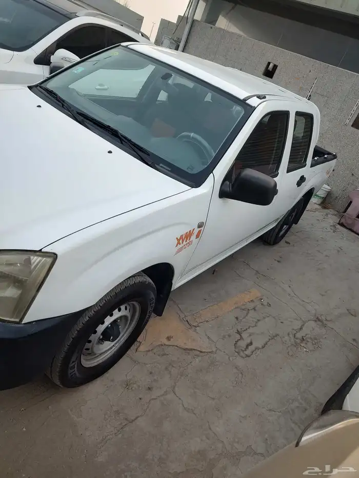 ايسوزو ديماكس 2010 2