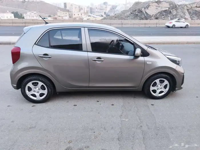 كيا مورينق (بيكانتو) 2021 7