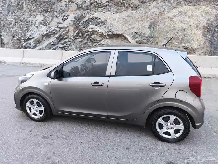 كيا مورينق (بيكانتو) 2021 10