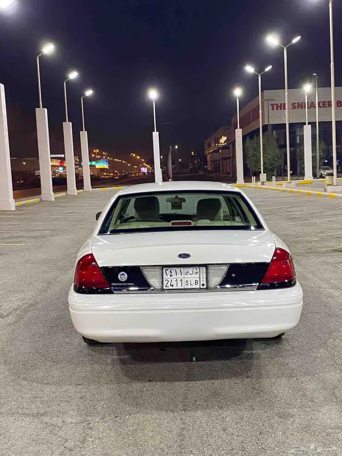 فكتوريا بوليسي نظيف 2011 6