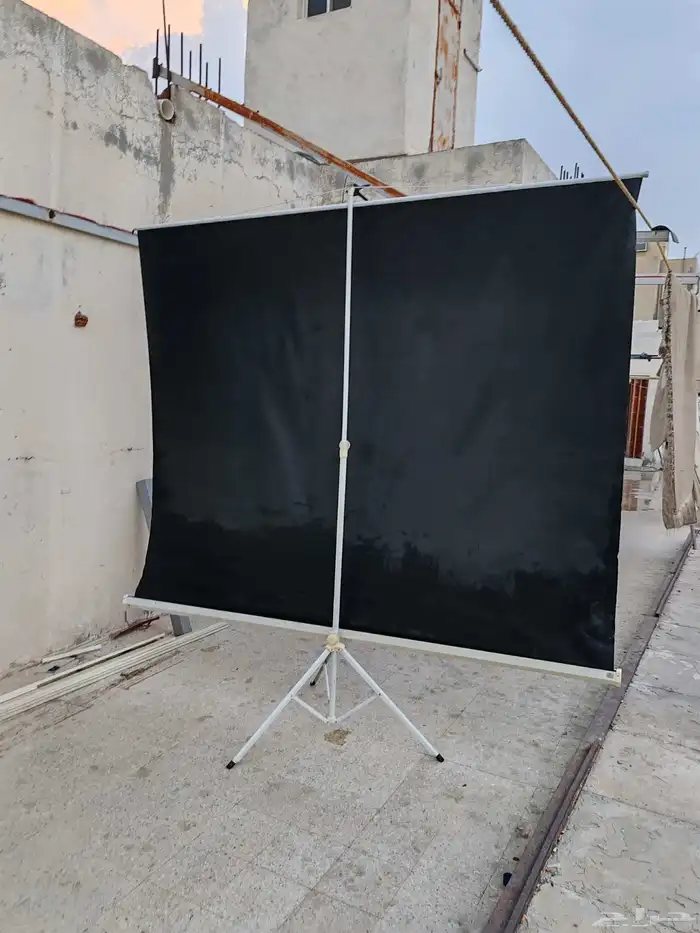 شاشة عرض بروجكتر مقاس كبير 2x2.40m 3