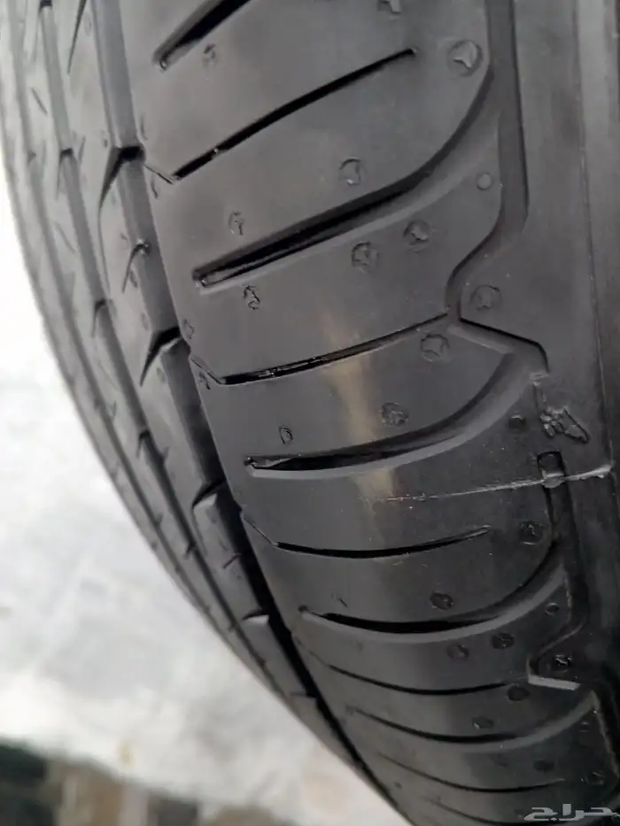 235 50 19 طقم كفرات جودير منزله 1