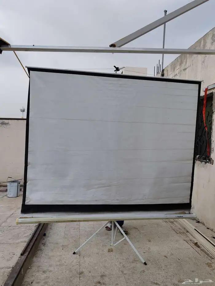 شاشة عرض بروجكتر مقاس كبير 2x2.40m 1