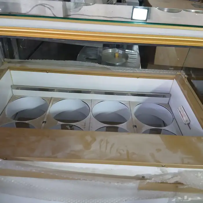 تلاجه ايس كريم بولات 8 بوله 2