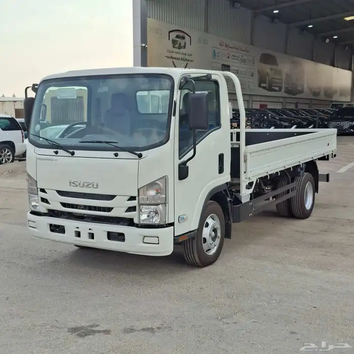 ايسوزو دينا 2024 محرك 4.8 الطن3 خليجي السعر 124شامل الضريبه 0