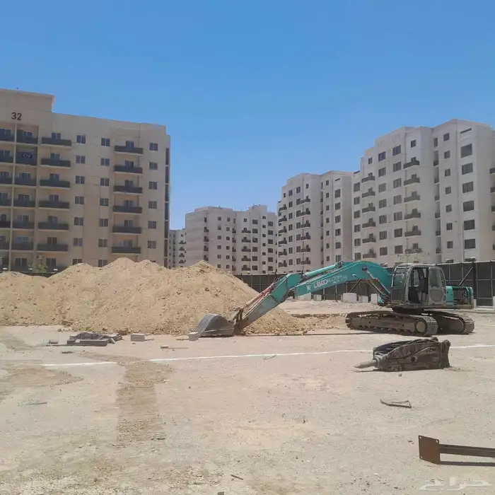 بوكلين للايجارحفر الاراضي وهدم العماير والبيوت الشعبي وتخريم 3