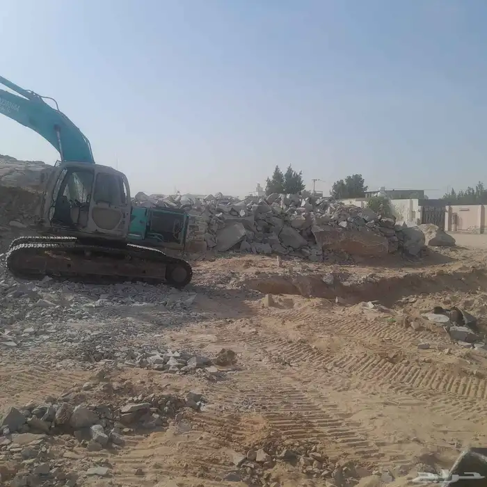 بوكلين للايجارحفر الاراضي وهدم العماير والبيوت الشعبي وتخريم 19