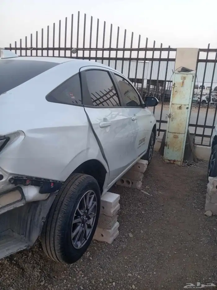 يارس 2024 تشليح قطع غيار فقط 2